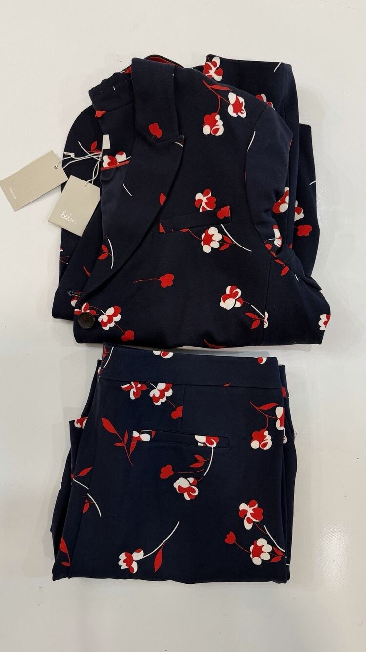 Boden Women’s Suit Set , 2 piece. Pants 20L Blazer 22R NWT